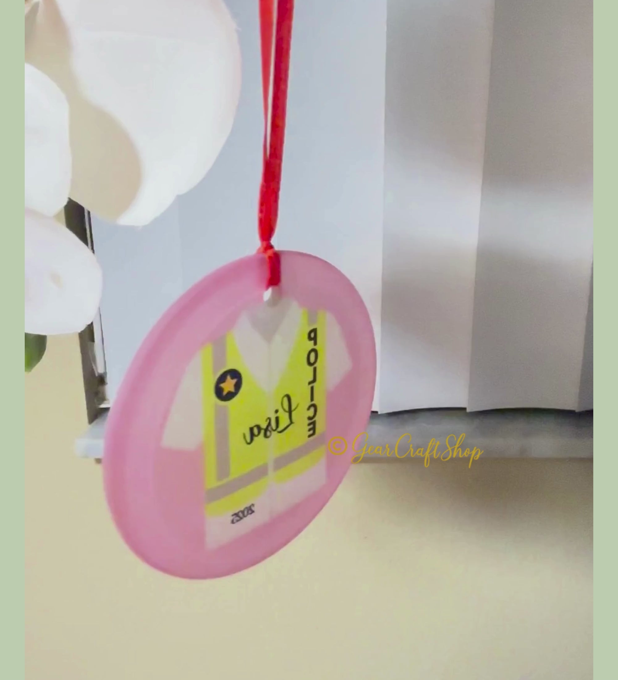 Cargar video: Custom Profession Glass Ornament - Personalized Christmas Tree Decoration 3"